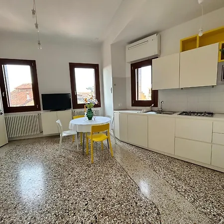Canal View Apartment Murano